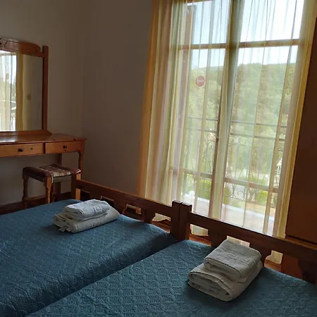 Elena פאלאוקסטריצה